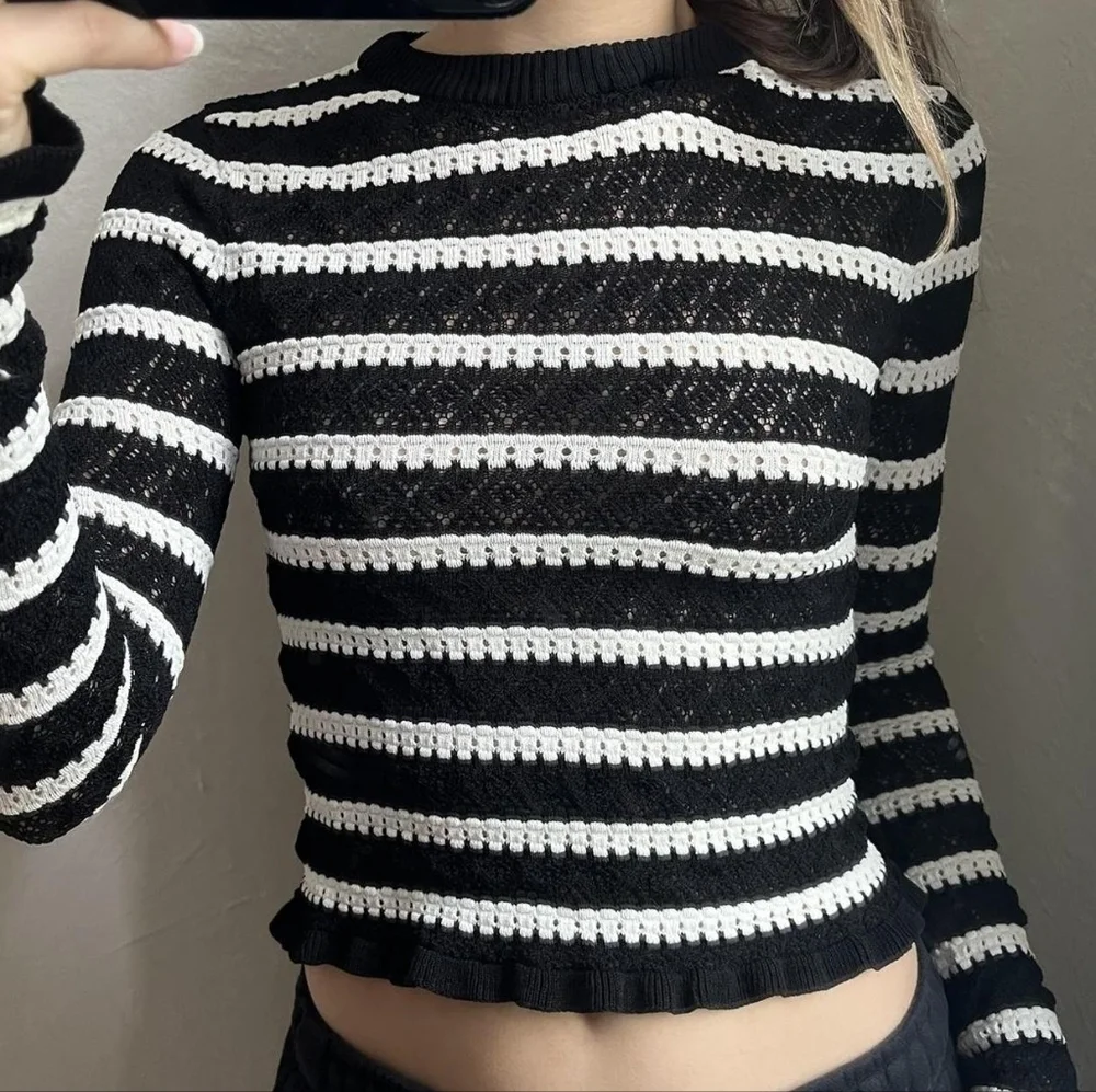 ZARA Black White Knitted Striped Cropped Long Sleeve Jumper, Size S